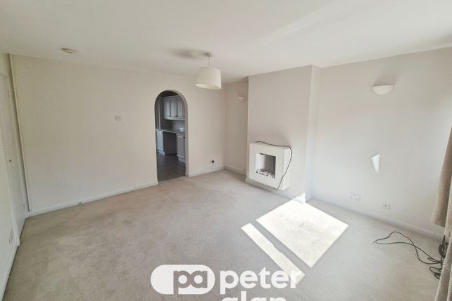 364, Newport photo 2