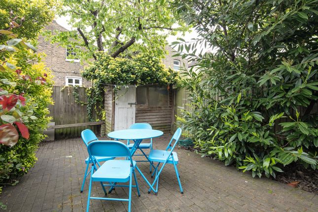 Flat for sale in Shenley Road, Camberwell
