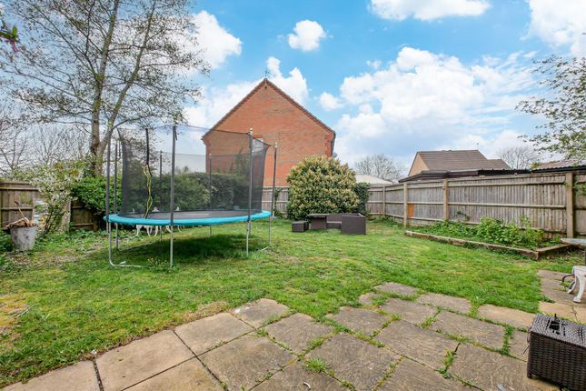 10, Exe Close, Didcot photo 4