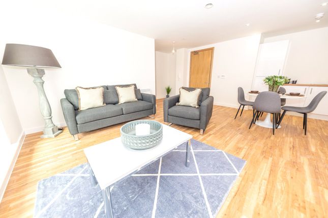 Flat to rent in Manchester Waters, 3 Pomona Strand, Old Trafford