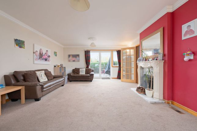5 Windlebrook, Dunfermline photo 3