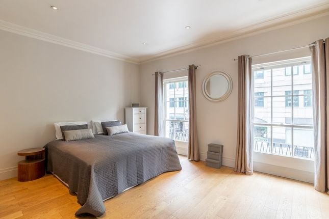 Terraced house to rent in Horseferry Road, Westminster, London