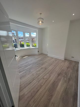Terraced house to rent in Ashley Gardens, London