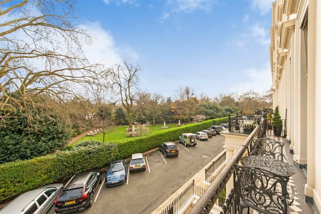 4, 26, Hyde Park Gardens, London photo 4