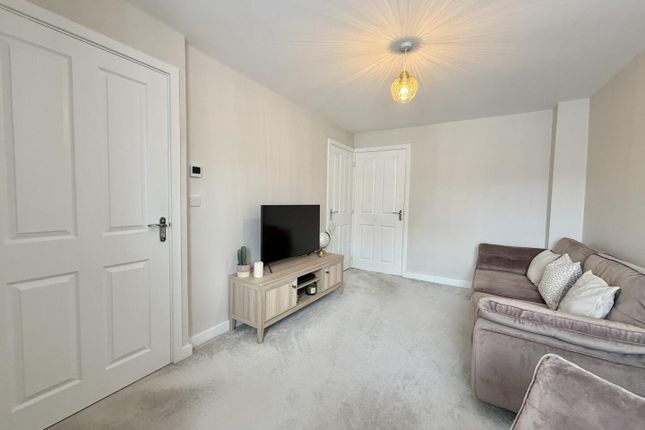 28, Daisy Bank Avenue, Leeds photo 4