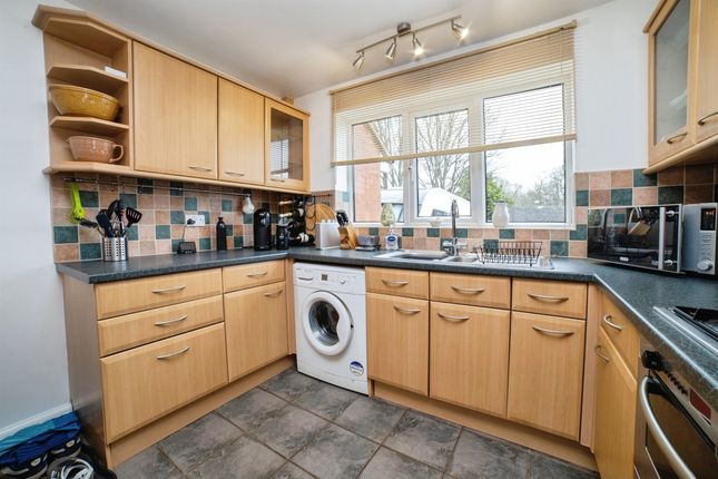 7, Cinder Road, Alfreton photo 2