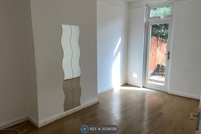 Ingatestone Road, London photo 2