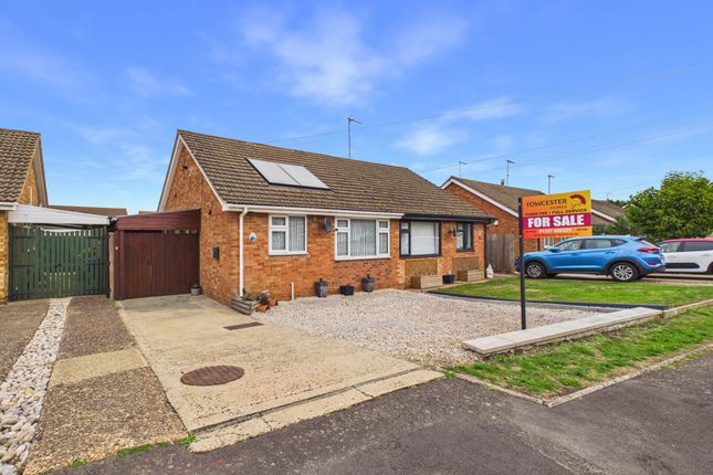 2-bed bungalow on 17 Norton Crescent, Towcester, £320,000
