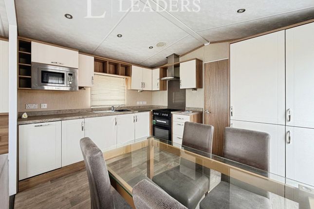 12a Langstone View,, Eastern Road, Hampshire photo 2