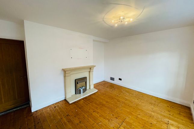 18, Brookcroft Road, Manchester photo 3