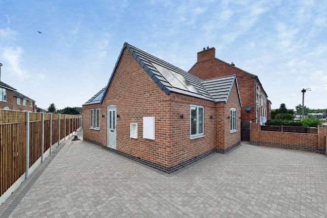 2-bed detached on Land Adjacent,1 Victoria Villas, Beards Road, Swadlincote, £240,000