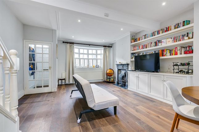 Thumbnail Terraced house to rent in Westfields Avenue, London