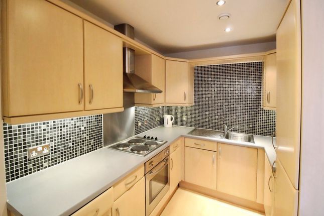 49, 3, Whitehall Quay, West Yorkshire photo 4
