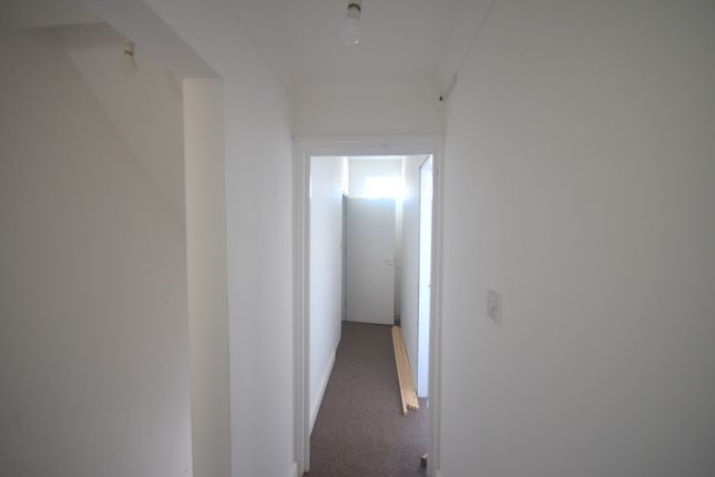 80a, Malvern Road, Hornchurch photo 4
