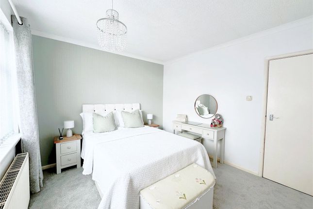 4, Belvoir Drive, Leicester photo 2