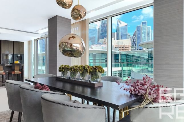 Flat 114 Duplex Penthouse,, Sugar Quay, London photo 4