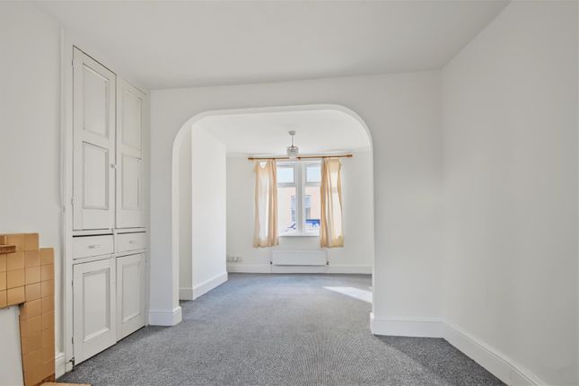 44, Roe Road, Northampton photo 3