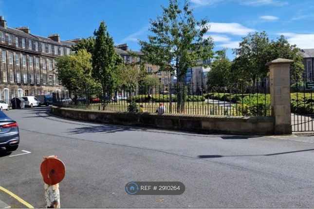 Gardners Crescent, Edinburgh photo 2