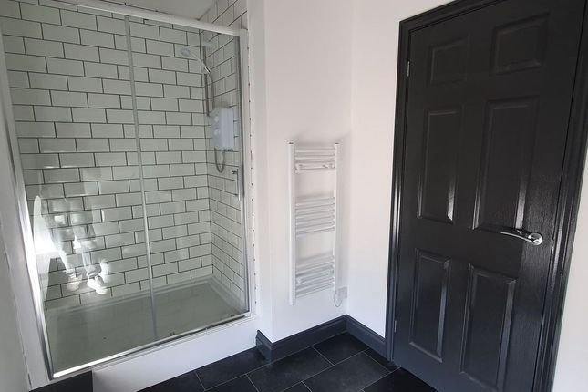 Flat 11 15 The Chequers, High Street, Spalding photo 4
