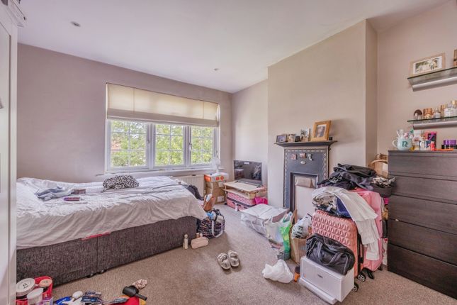 108B, Semley Road, London photo 3