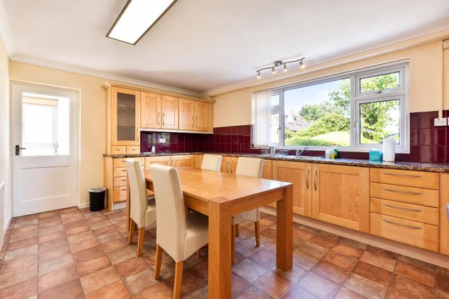11, Orchard Close, Nottingham photo 4