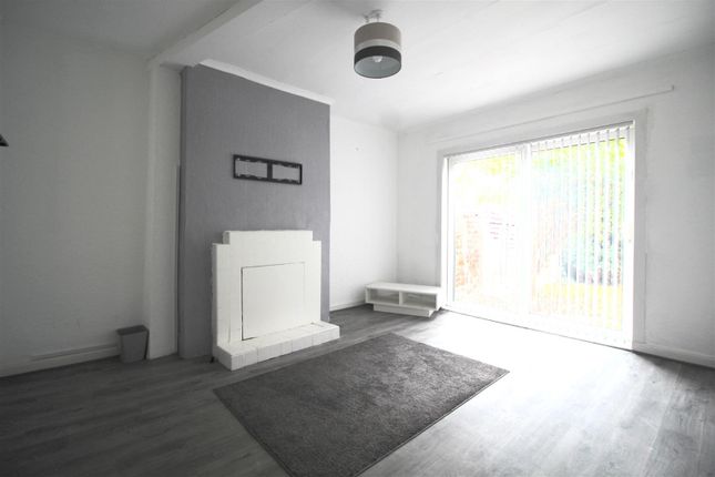 44, Redthorn Grove, Birmingham photo 4