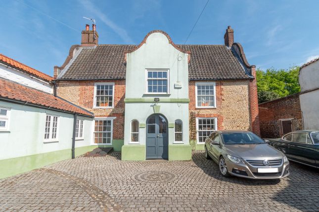 Star House, Oak Street, Fakenham photo 2