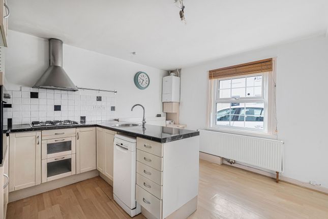 15, Columbia Street, Cheltenham photo 3