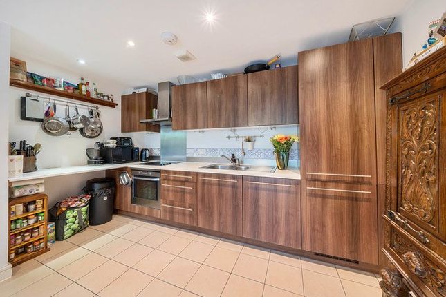 Flat for sale in Time House, Wandsworth, London