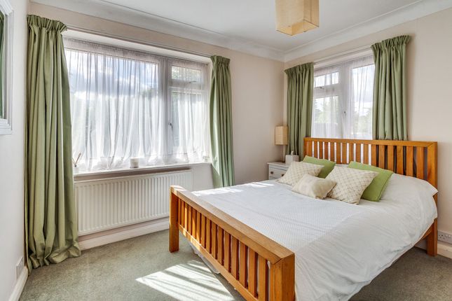 2, Harwood Road, Marlow photo 2