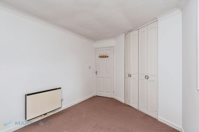82 Homebeech House, Mount Hermon Road, Woking photo 4