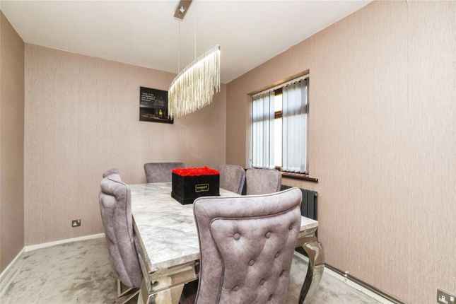 2, Meadowcroft, Darwen photo 4