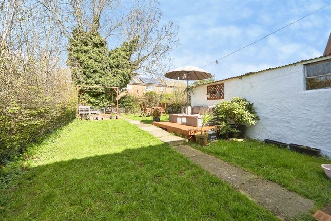 149, Queensway, LEEDS photo 2