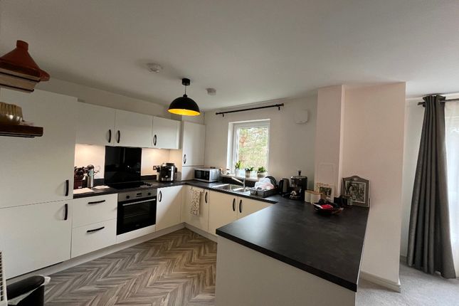 Kaims Crescent, Livingston, EH54 7FX, Livingston photo 2