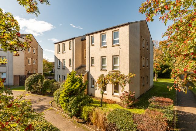 Flat in EH12 8YW