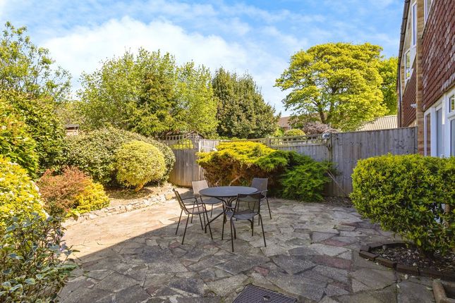 3, Maisemore Gardens, Emsworth photo 2