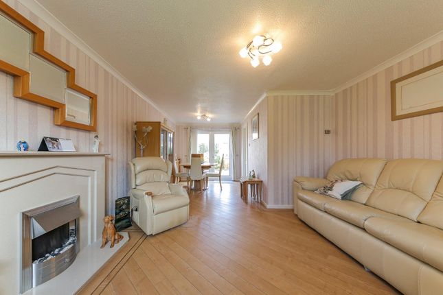 Lounge Dining Room-2.Jpg