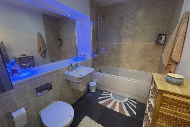 Flat 10, 17, Barrow Brook Close, Clitheroe photo 4
