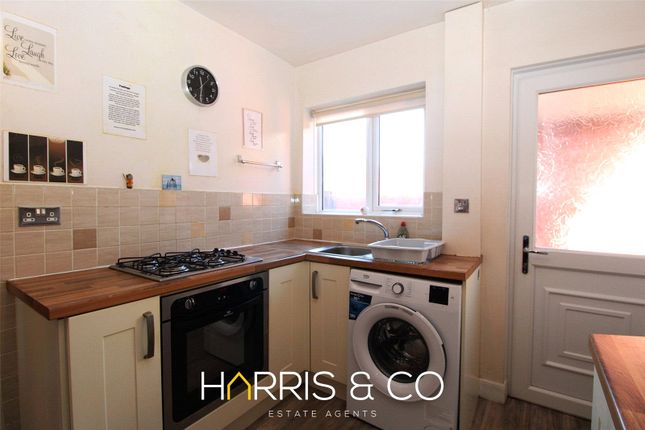 30, Wensley Avenue, Lancashire photo 4