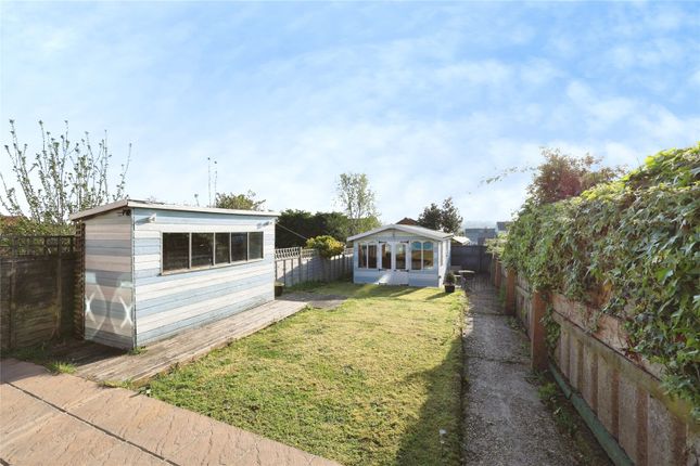 43, Bernard Road, Isle of Wight photo 2