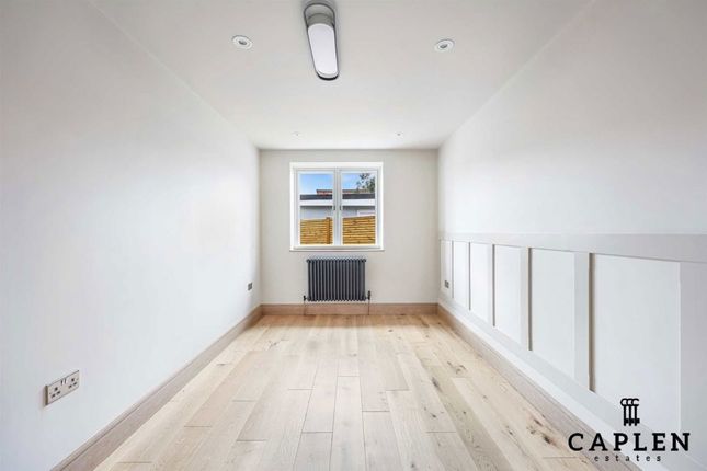 Flat 1, 464, New North Road, Ilford photo 4
