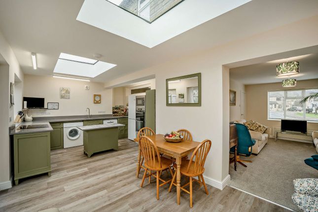 2, Graveney Road, Cheltenham photo 4