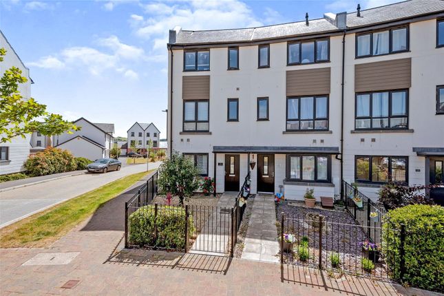 5 bed end terrace house for sale in Coscombe Circus, Plymouth, Devon PL9