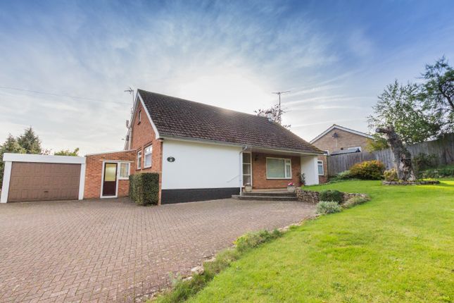 Thumbnail Detached bungalow for sale in High Street, Raunds, Wellingborough
