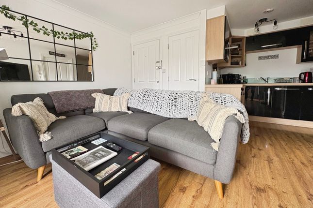 Flat 1, Alice Gate, 5, Longacre, Ash photo 4
