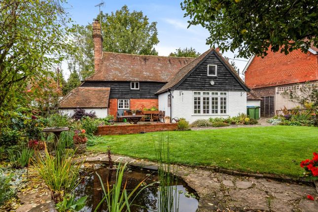 Blacksmiths Cottage, Horsham photo 4