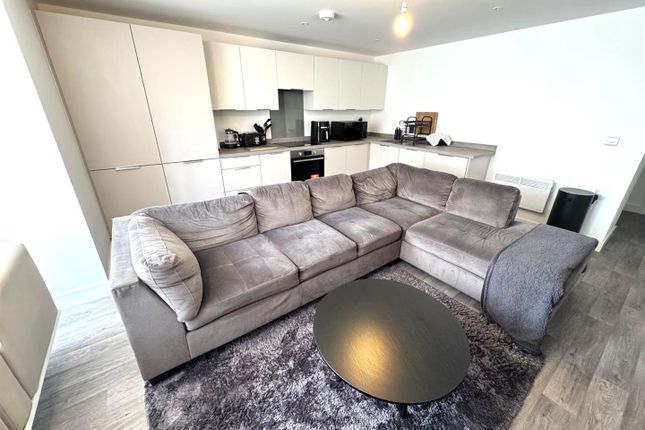 1 Russell House, Bakers Way, Wolverhampton photo 4