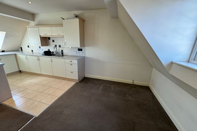 19, Falcon Court, SHEFFIELD photo 3