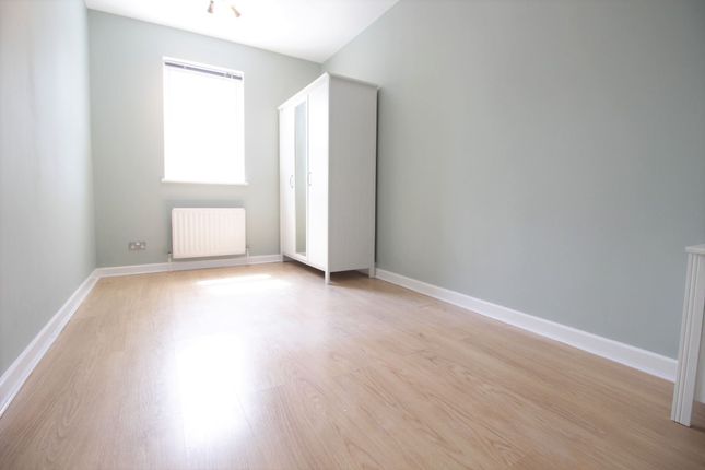 Flat 1, 8-12 Bexley High Street, Bexley photo 4