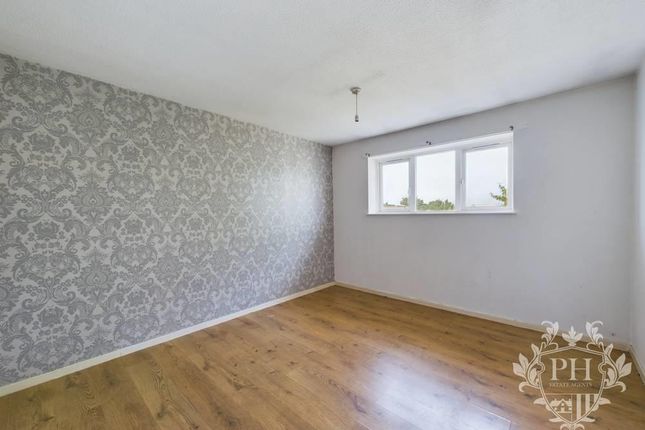 108, Bankfields Road, Middlesbrough photo 4